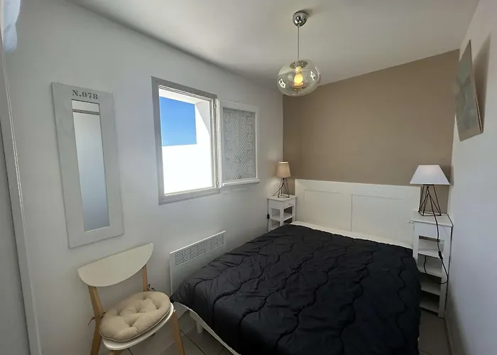 2 Pieces Avec Balcon Et Parking Prive - Fr-1-224b-71